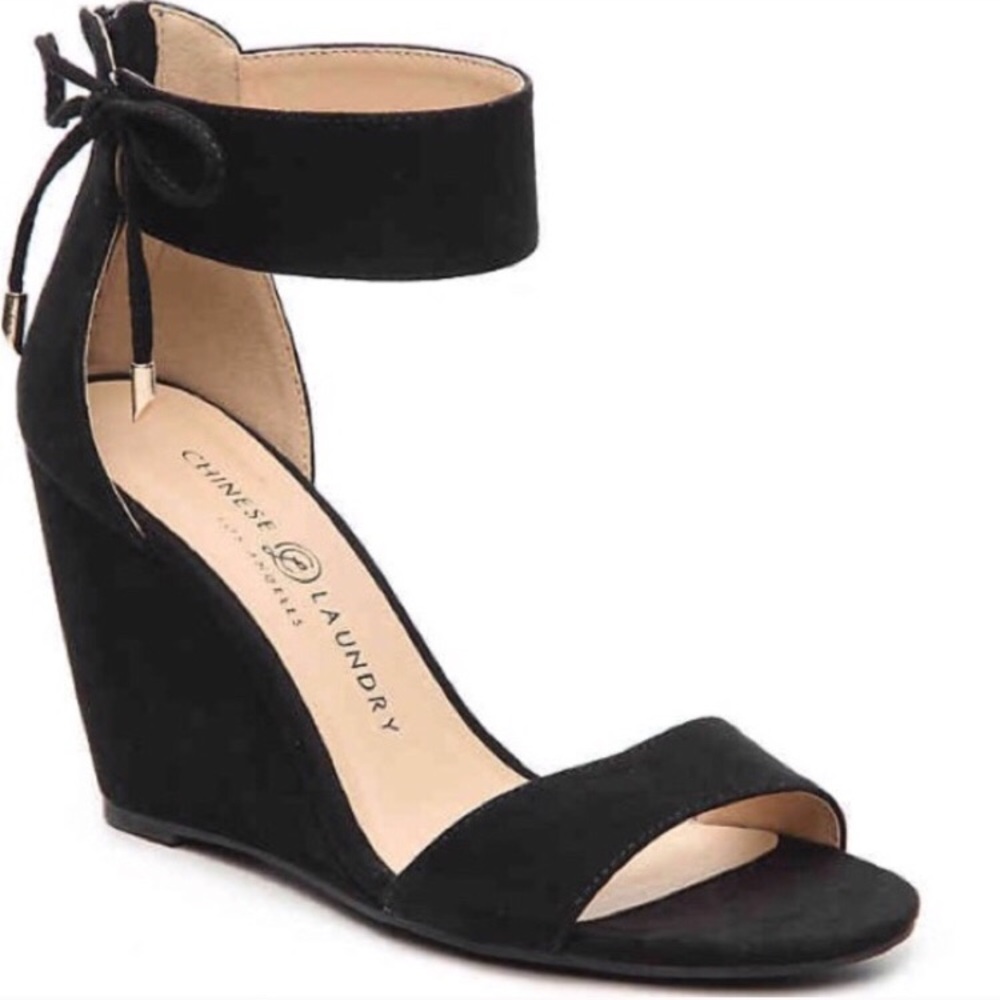Chinese Laundry Camomile Wedge Sandal - Black